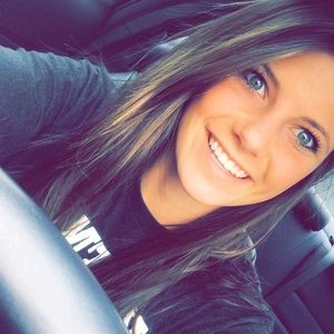 Meet your Posher, Rebekah